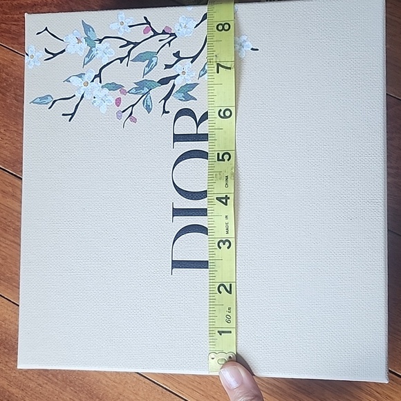 New! Mother's Day Limited Edition Dior Box - Picture 11 of 12